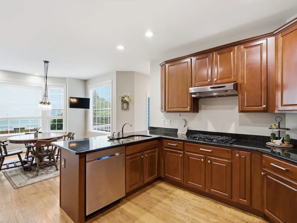 49158 Golden Park Drive Shelby Charter Township, MI 48315