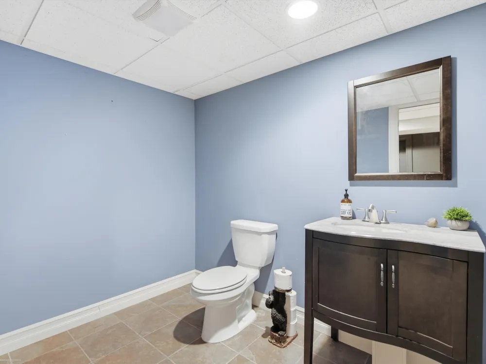 49158 Golden Park Drive Shelby Charter Township, MI 48315