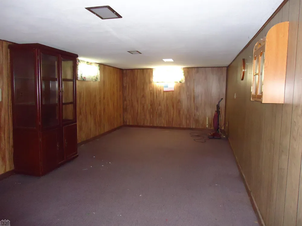 2075 S Plank Road Marine City City, MI 48039