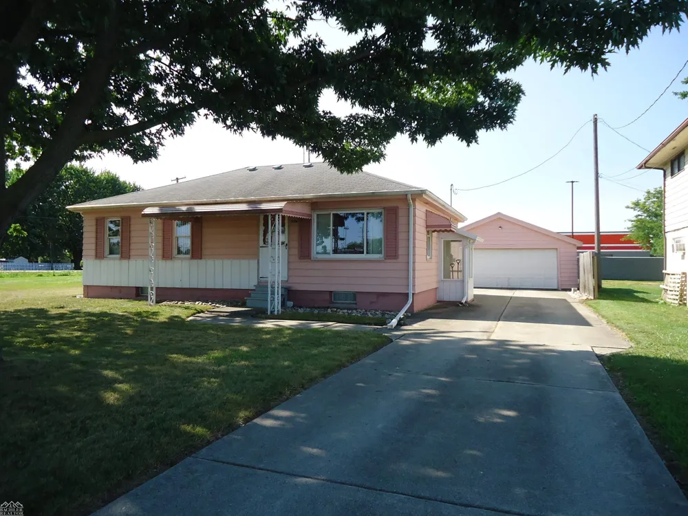 2075 S Plank Road Marine City City, MI 48039