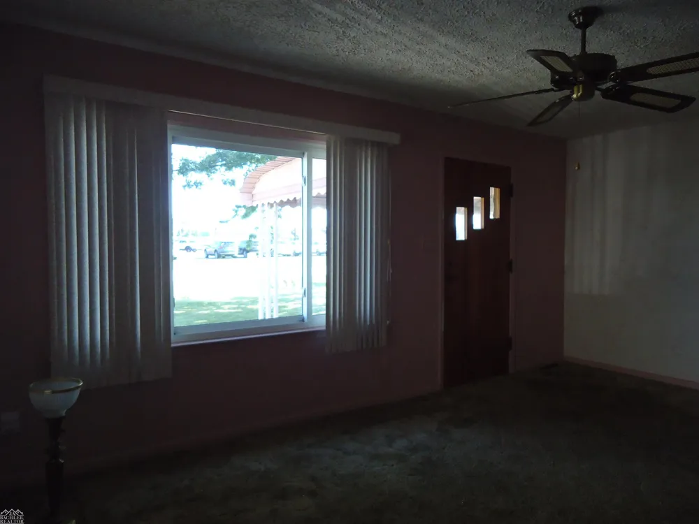 2075 S Plank Road Marine City City, MI 48039