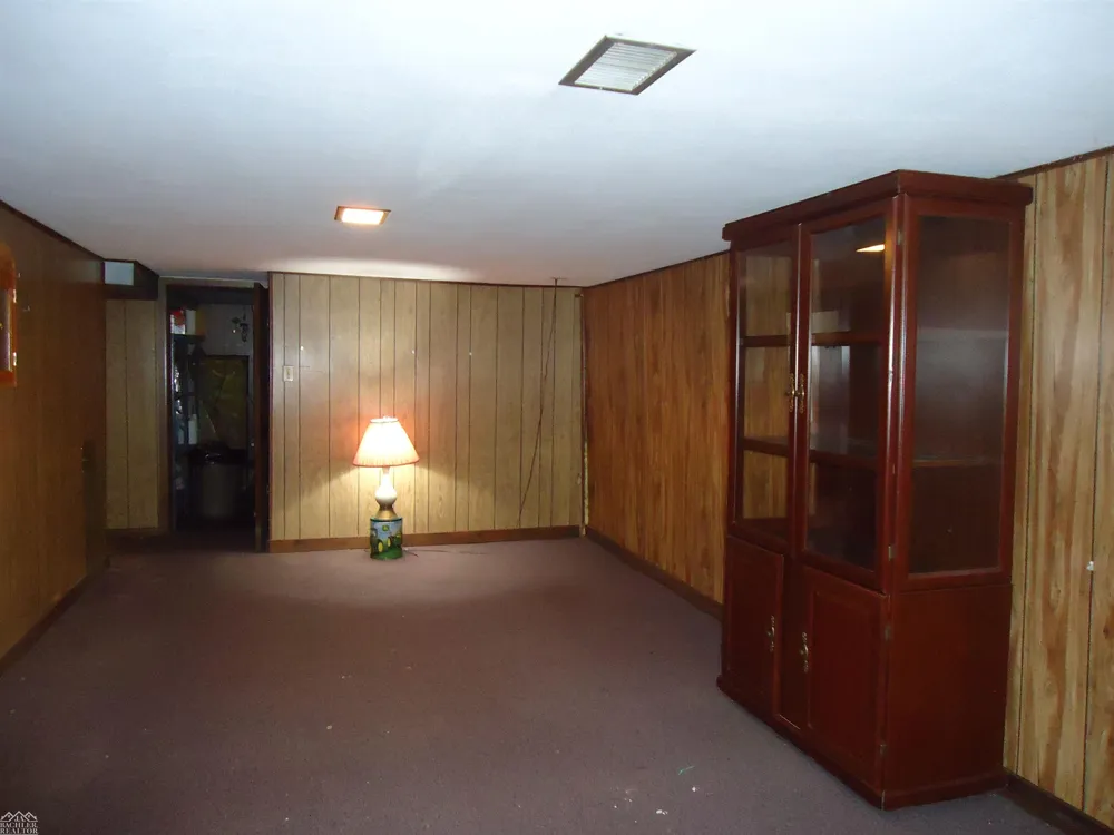 2075 S Plank Road Marine City City, MI 48039