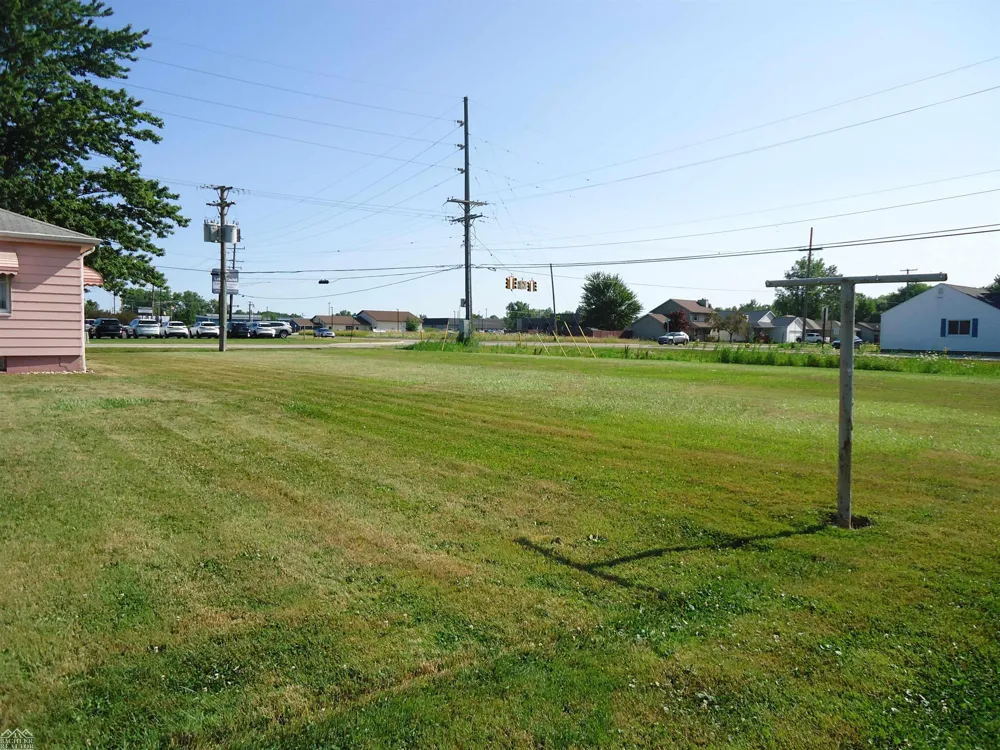 2075 S Plank Road Marine City City, MI 48039