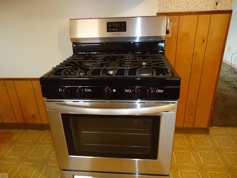 2075 S Plank Road Marine City City, MI 48039