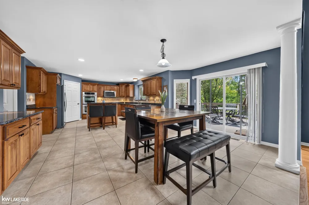 55582 Caesars Drive Shelby Charter Township, MI 48315
