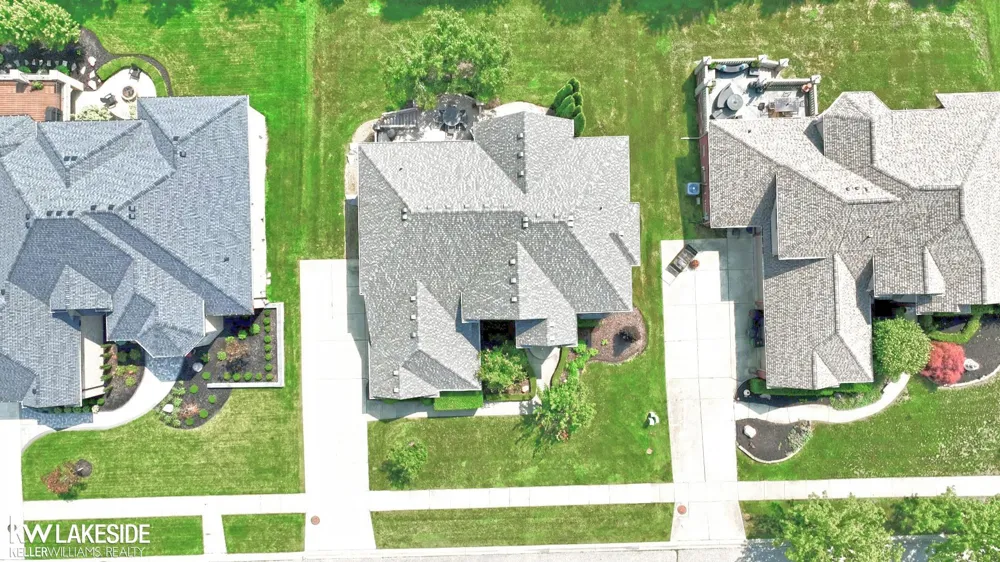55582 Caesars Drive Shelby Charter Township, MI 48315