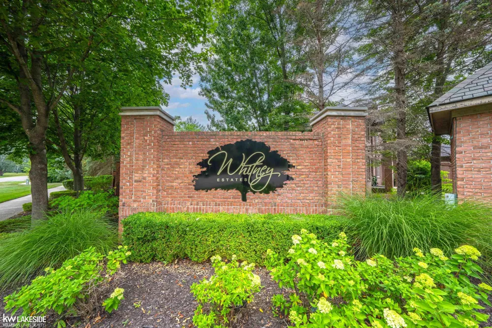 55582 Caesars Drive Shelby Charter Township, MI 48315