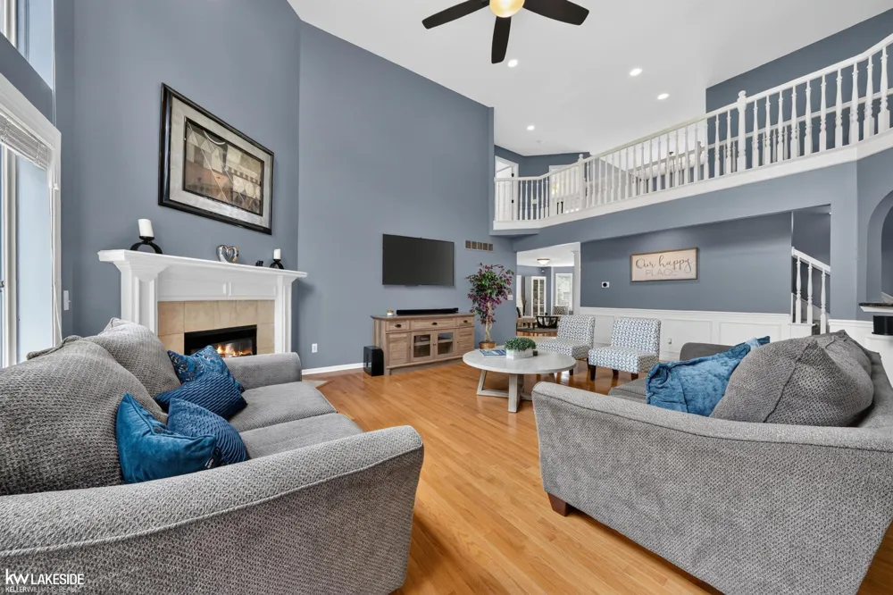 55582 Caesars Drive Shelby Charter Township, MI 48315