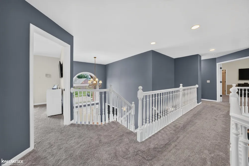 55582 Caesars Drive Shelby Charter Township, MI 48315