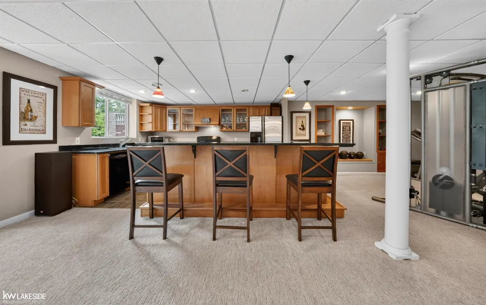 55582 Caesars Drive Shelby Charter Township, MI 48315