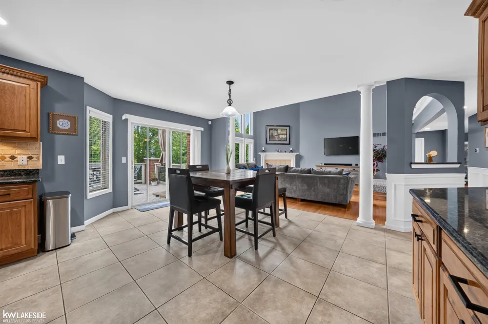55582 Caesars Drive Shelby Charter Township, MI 48315