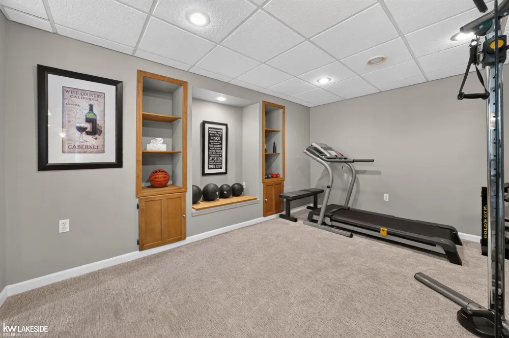 55582 Caesars Drive Shelby Charter Township, MI 48315