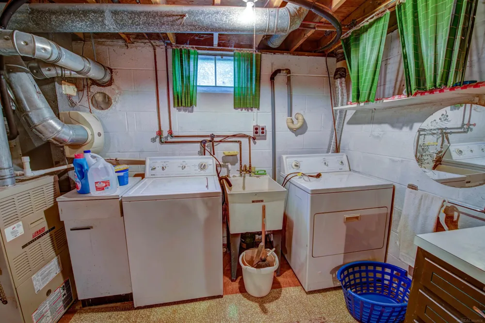 7257 Forest Drive Worth Township, MI 48450