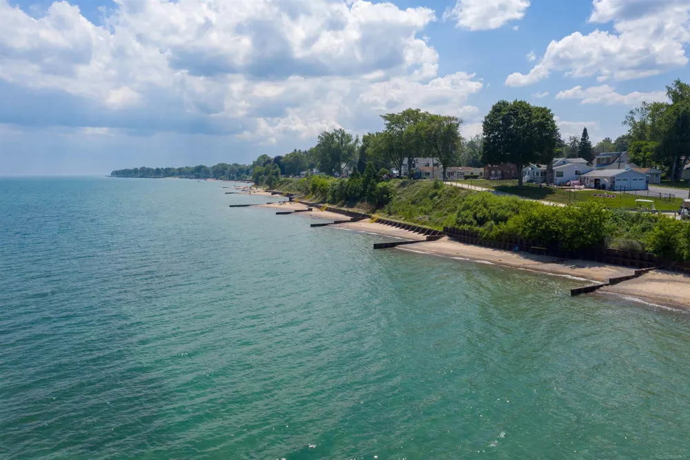7257 Forest Drive Worth Township, MI 48450