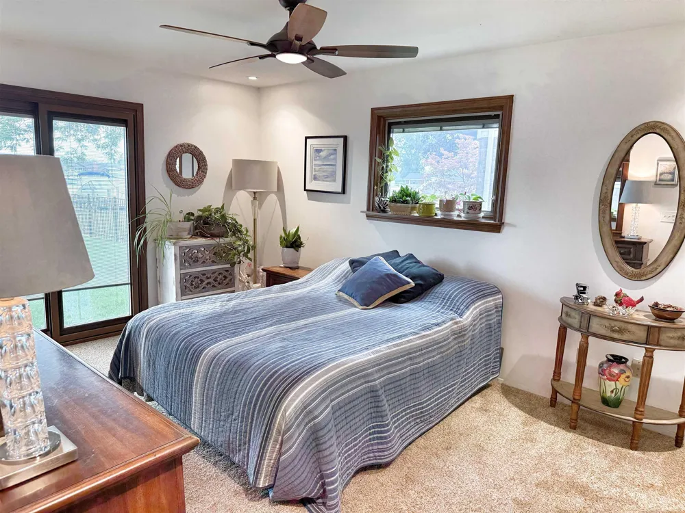 32160 S River Road Harrison Charter Township, MI 48045