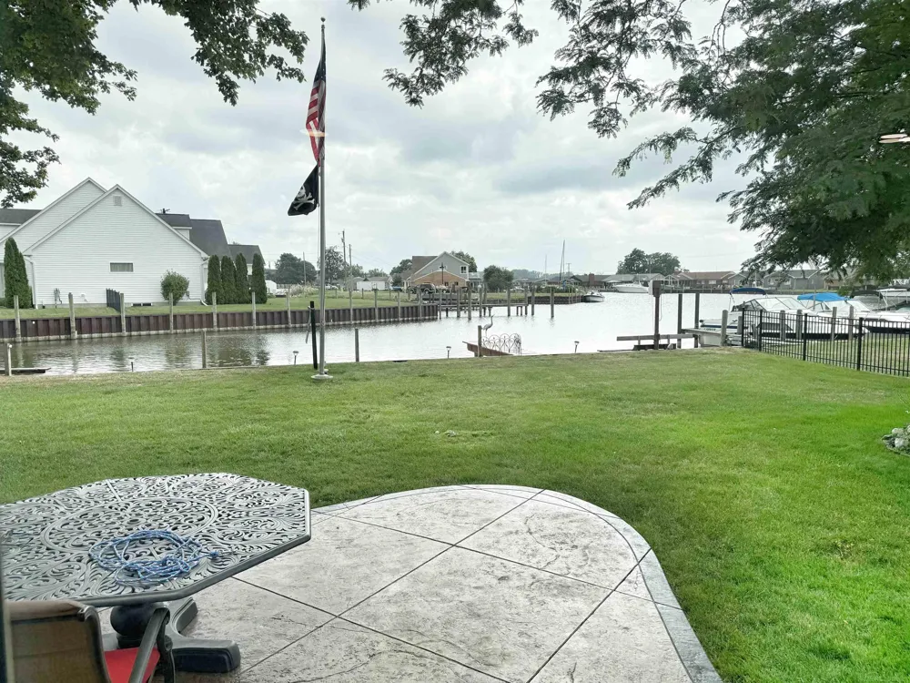 32160 S River Road Harrison Charter Township, MI 48045