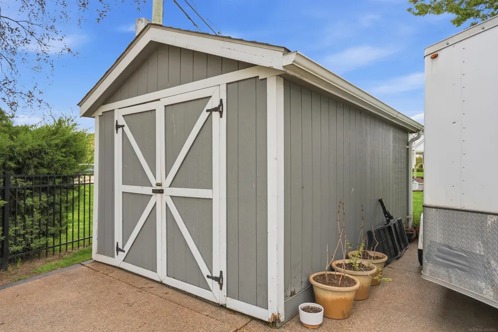 32160 S River Road Harrison Charter Township, MI 48045
