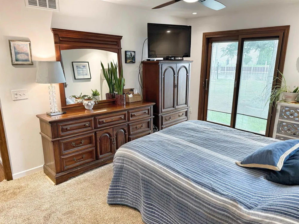 32160 S River Road Harrison Charter Township, MI 48045