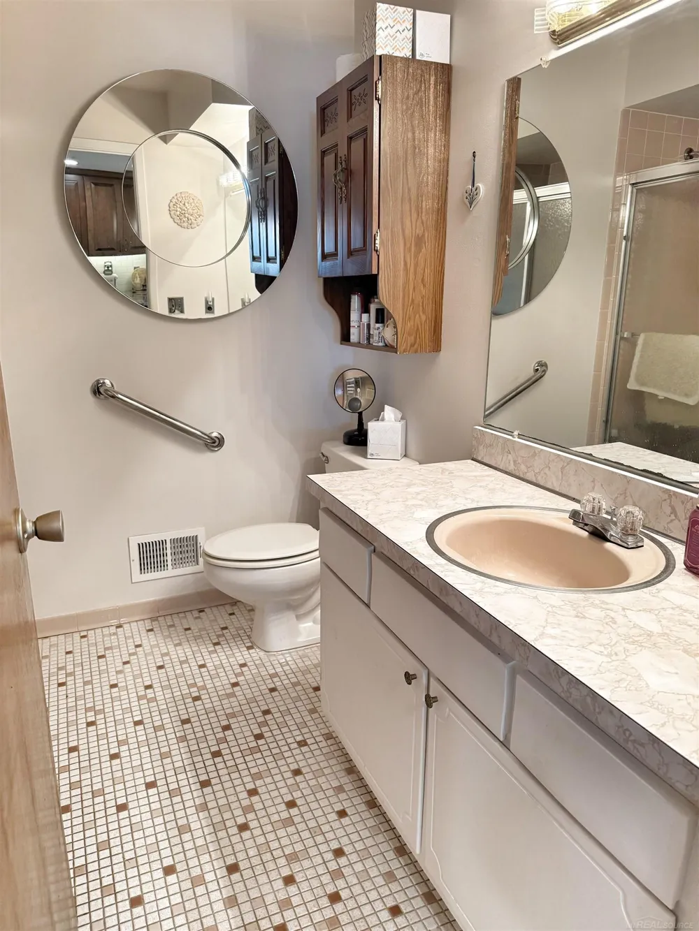 32160 S River Road Harrison Charter Township, MI 48045
