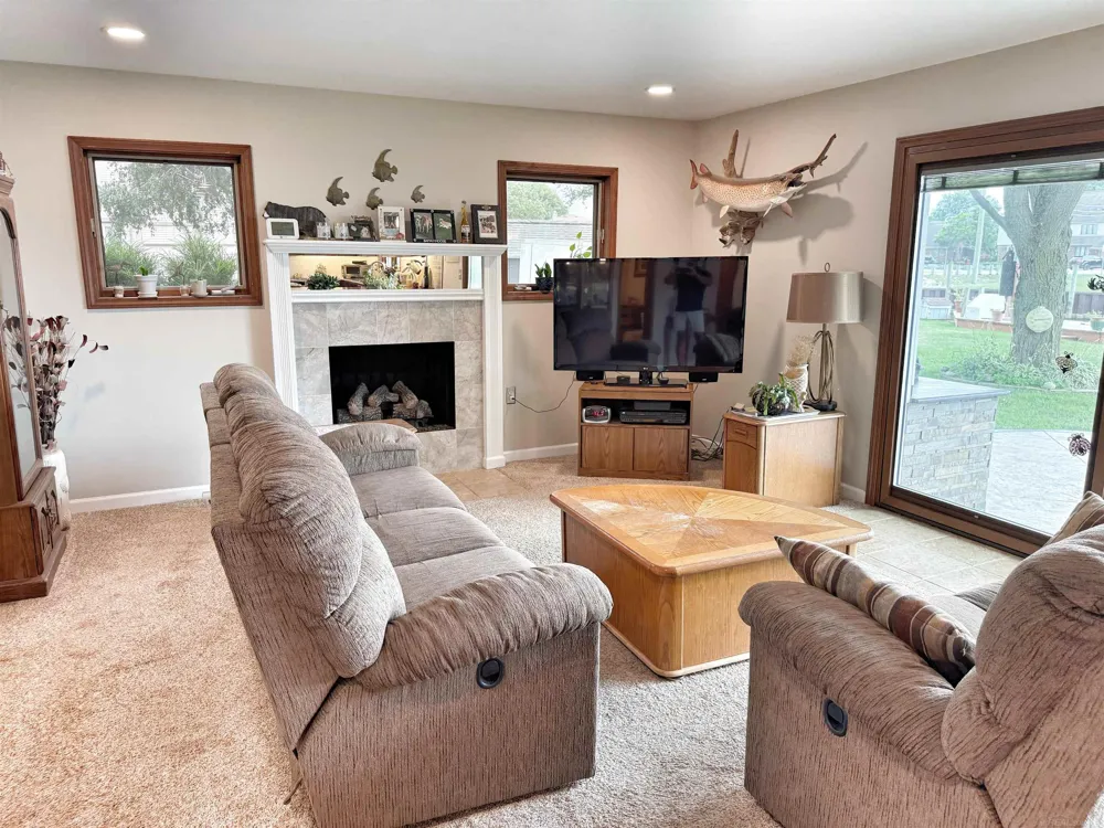 32160 S River Road Harrison Charter Township, MI 48045