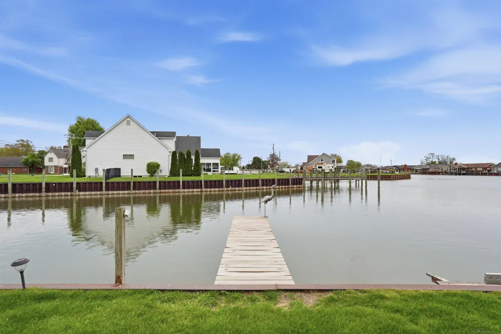 32160 S River Road Harrison Charter Township, MI 48045