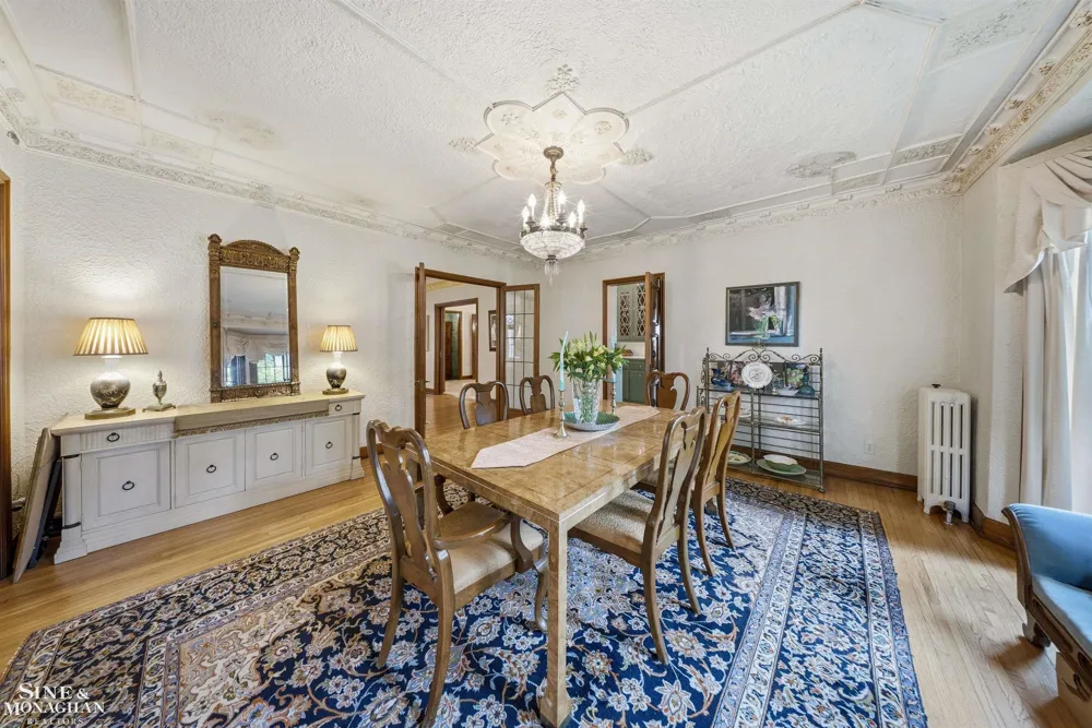 852 Whittier Road Grosse Pointe Park City, MI 48230