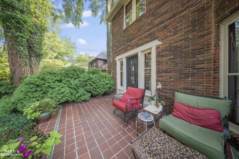 852 Whittier Road Grosse Pointe Park City, MI 48230