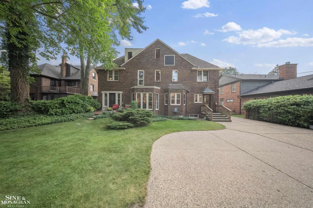 852 Whittier Road Grosse Pointe Park City, MI 48230