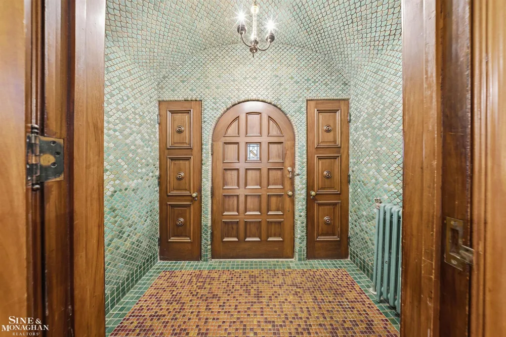 852 Whittier Road Grosse Pointe Park City, MI 48230