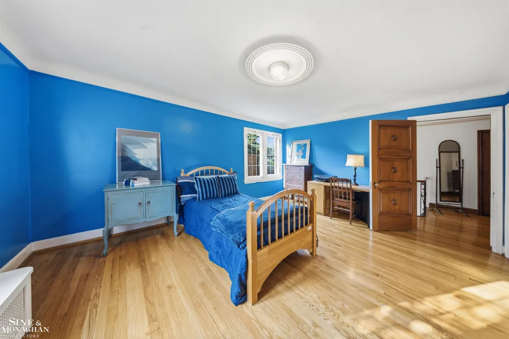 852 Whittier Road Grosse Pointe Park City, MI 48230