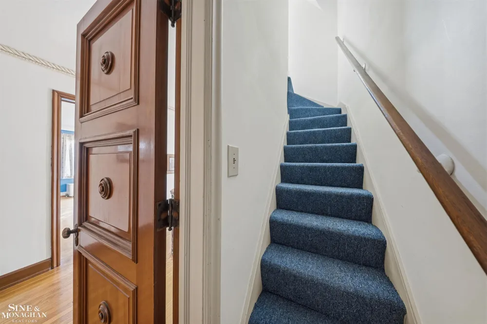 852 Whittier Road Grosse Pointe Park City, MI 48230