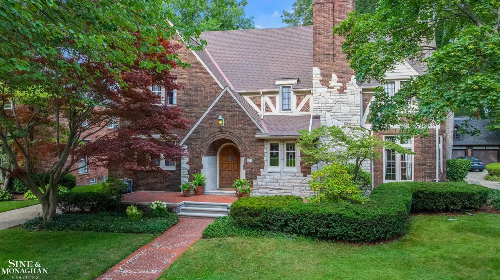 852 Whittier Road Grosse Pointe Park City, MI 48230