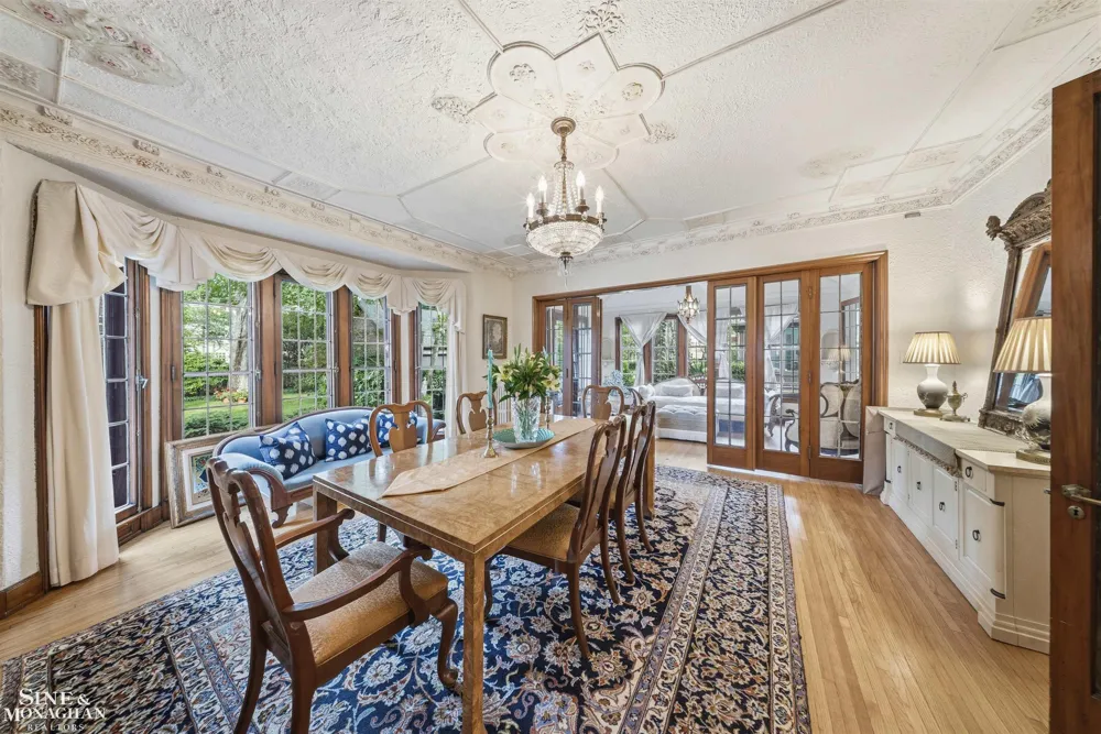 852 Whittier Road Grosse Pointe Park City, MI 48230