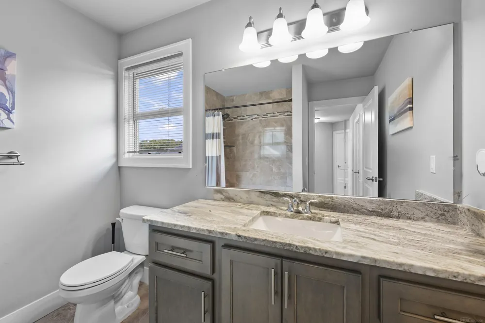 49570 MANISTEE DRIVE Chesterfield Township, MI 48047