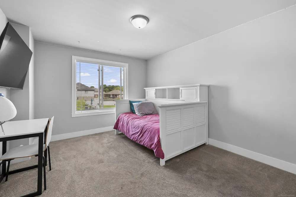 49570 MANISTEE DRIVE Chesterfield Township, MI 48047