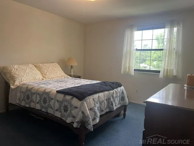 2188 Zenia Drive Troy City, MI 48083