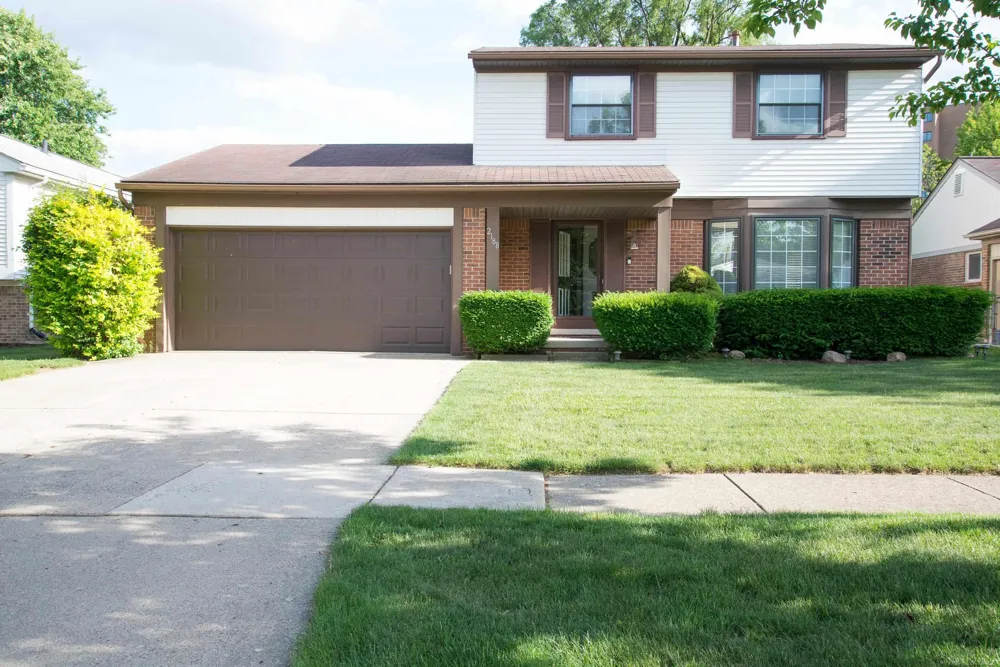 2188 Zenia Drive Troy City, MI 48083