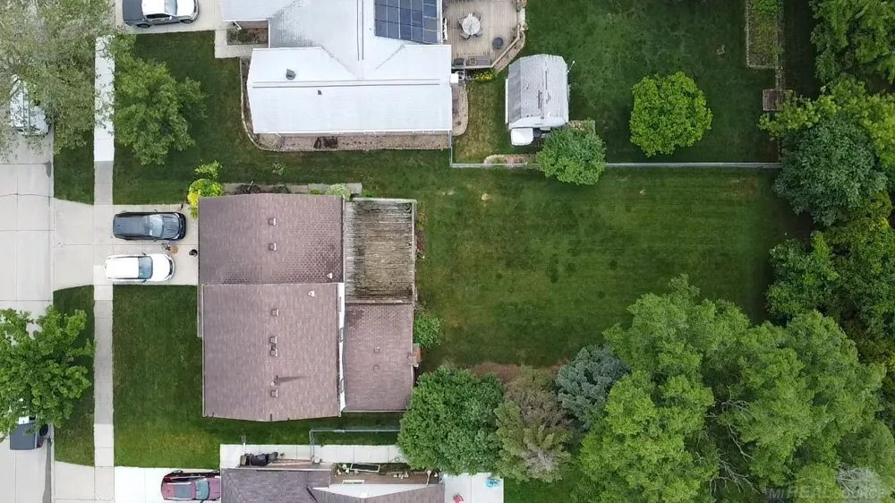 2188 Zenia Drive Troy City, MI 48083