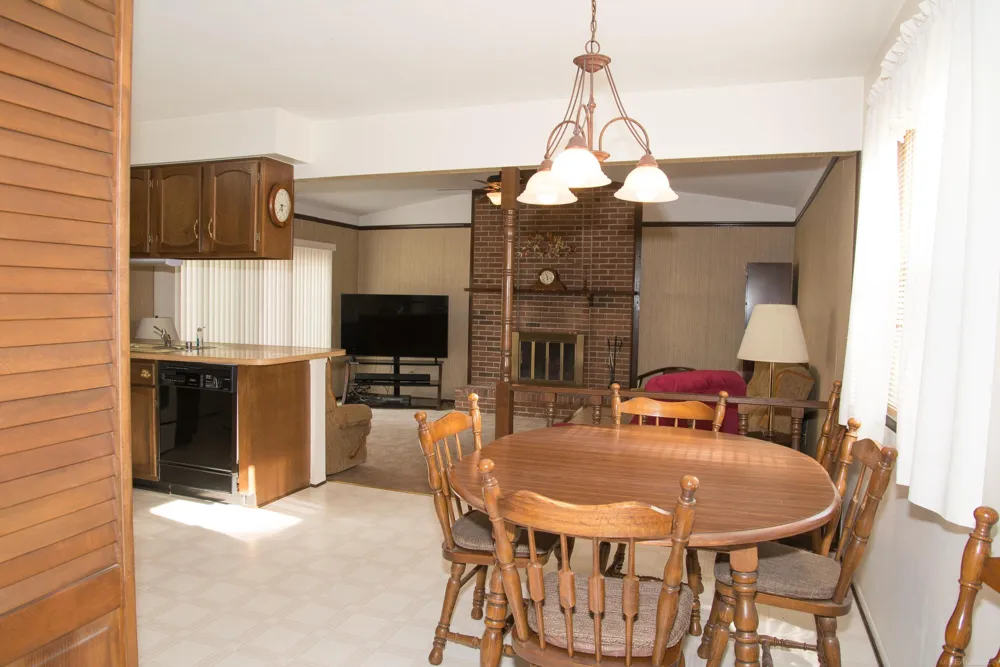 2188 Zenia Drive Troy City, MI 48083
