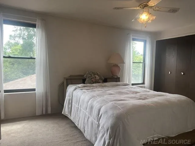 2188 Zenia Drive Troy City, MI 48083