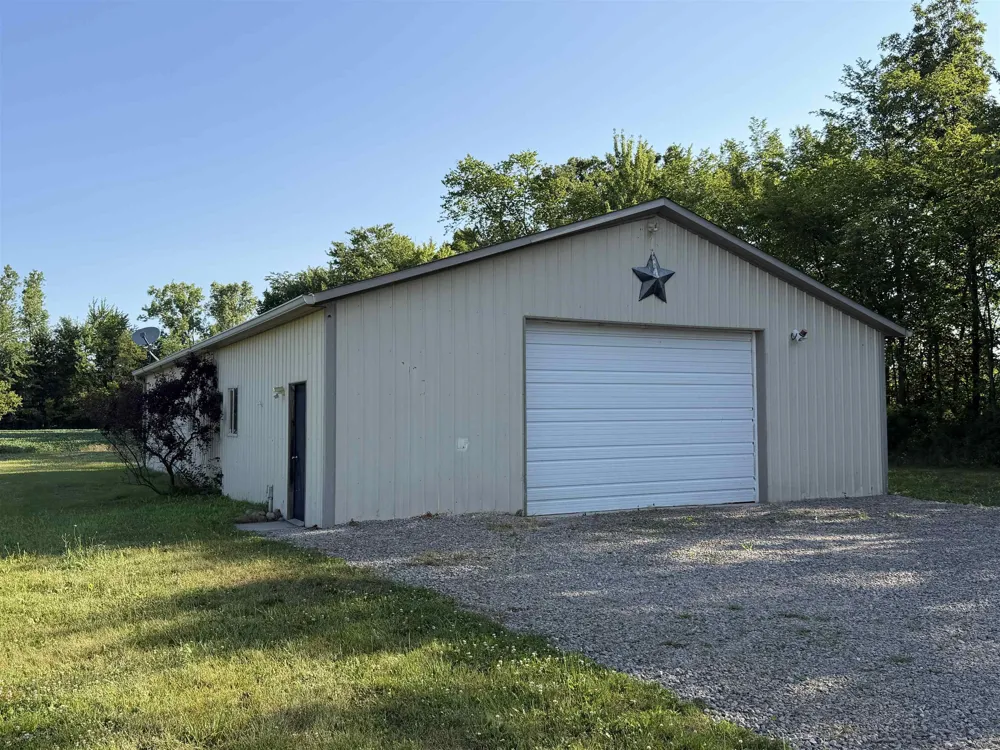 10010 Alpine Road Wales Township, MI 48027