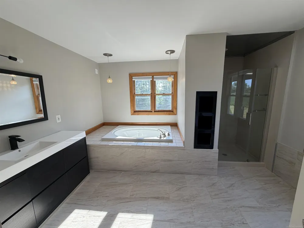 10010 Alpine Road Wales Township, MI 48027