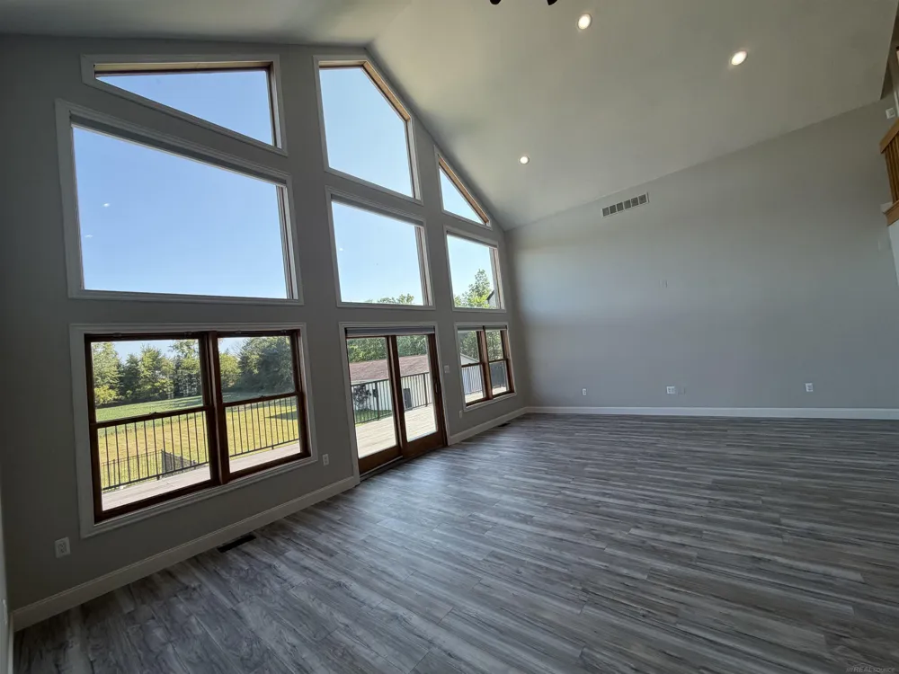 10010 Alpine Road Wales Township, MI 48027