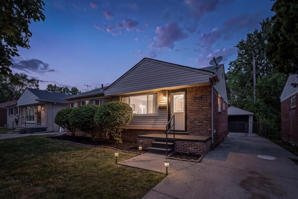 18305 Marquette Street Roseville City, MI 48066