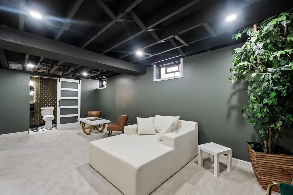 18305 Marquette Street Roseville City, MI 48066