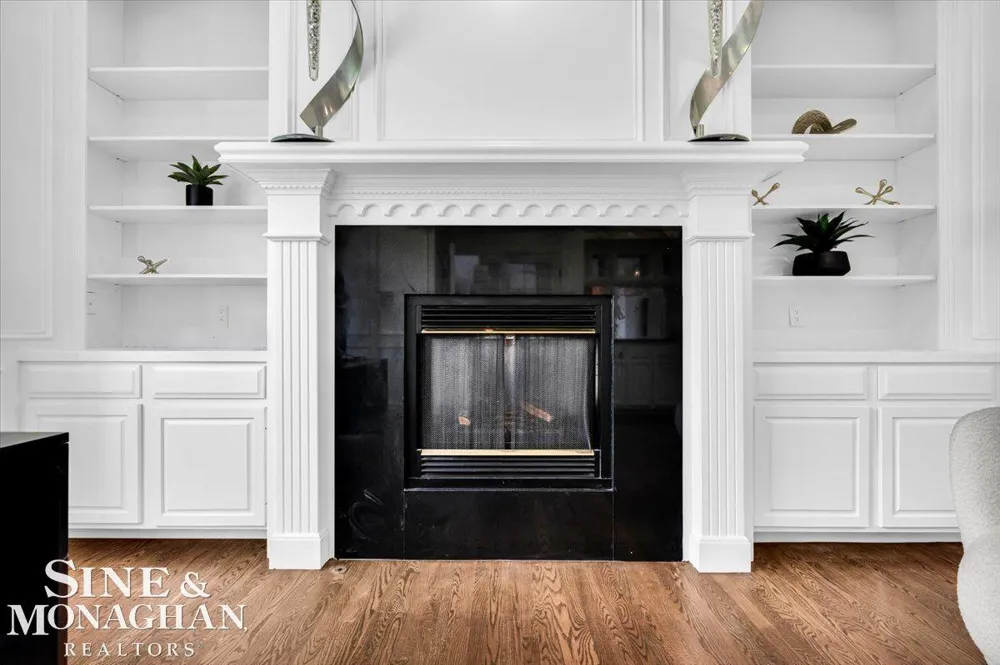 1289 Creek Pointe Drive Rochester City, MI 48307
