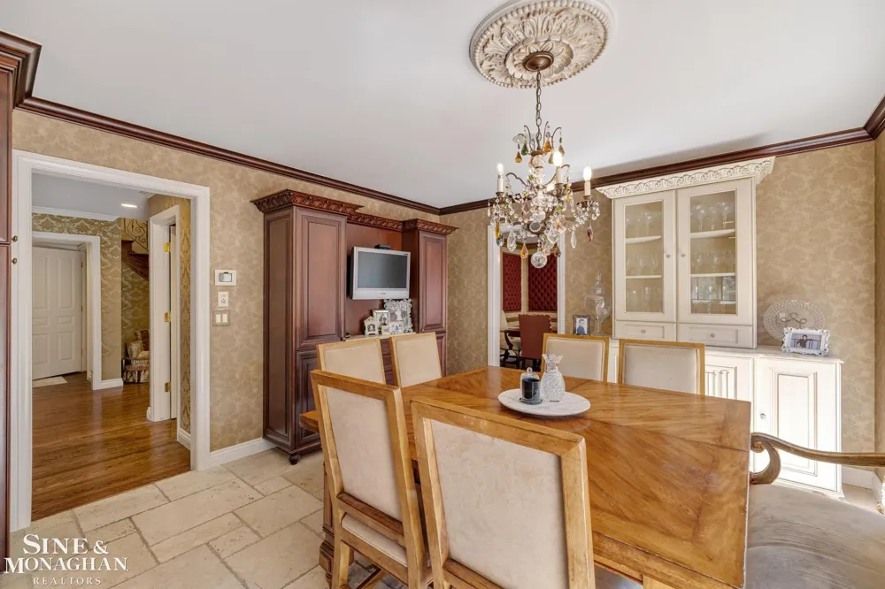 37500 Alpinia Lane Clinton Charter Township, MI 48036