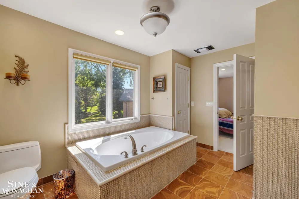 37500 Alpinia Lane Clinton Charter Township, MI 48036