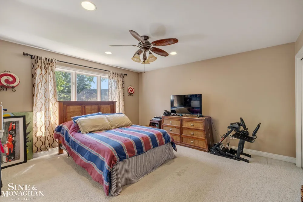 37500 Alpinia Lane Clinton Charter Township, MI 48036