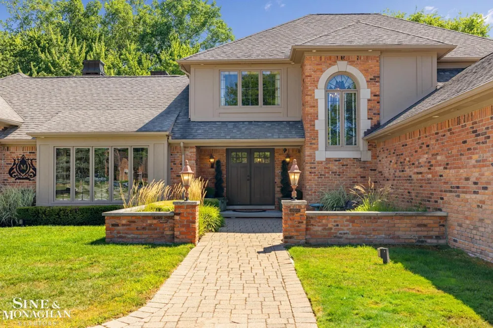 37500 Alpinia Lane Clinton Charter Township, MI 48036